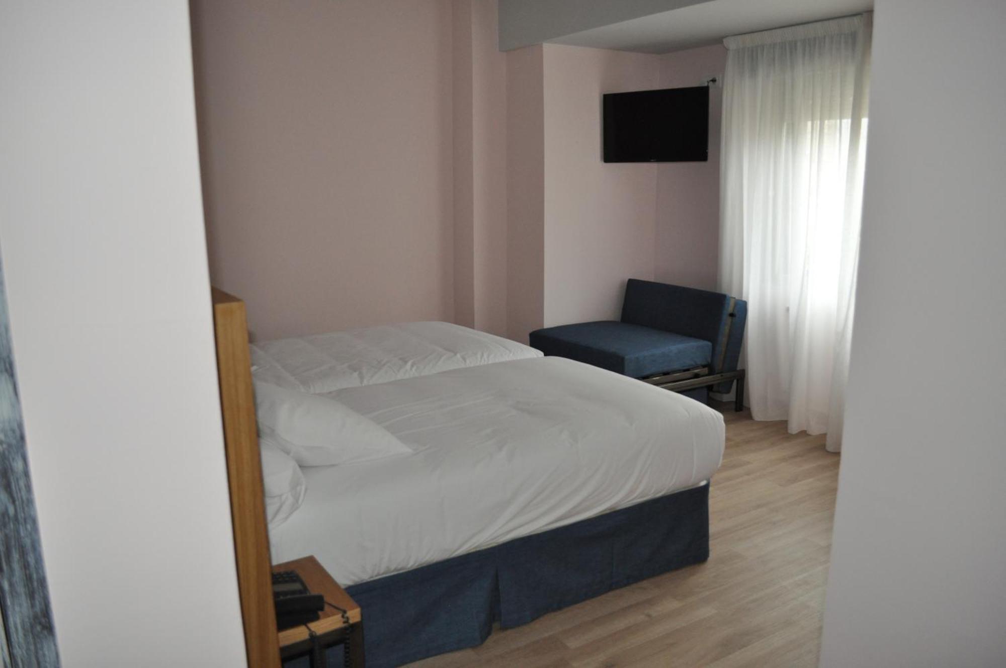 Hotel סלנובה חדר תמונה