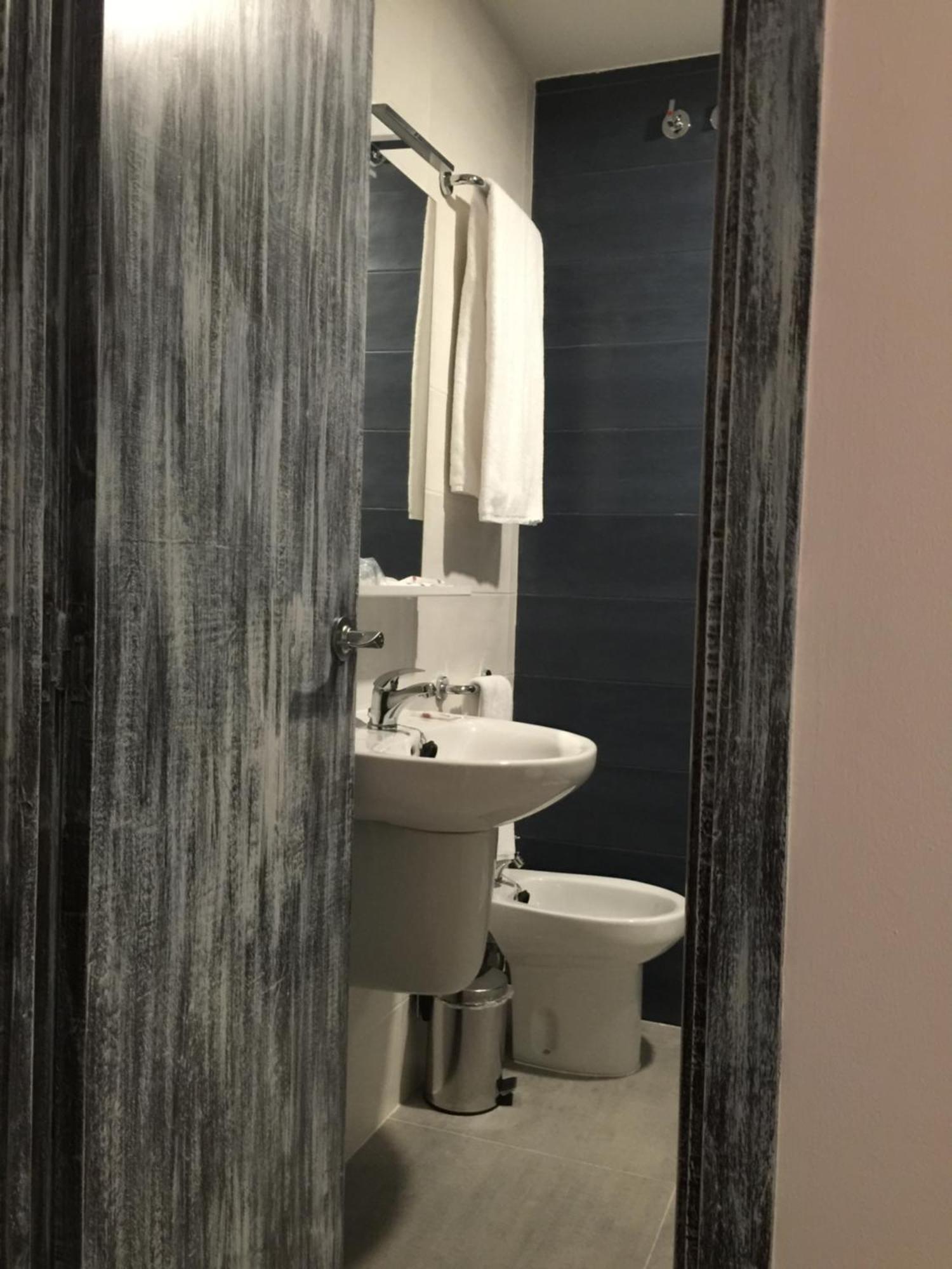 Hotel סלנובה חדר תמונה